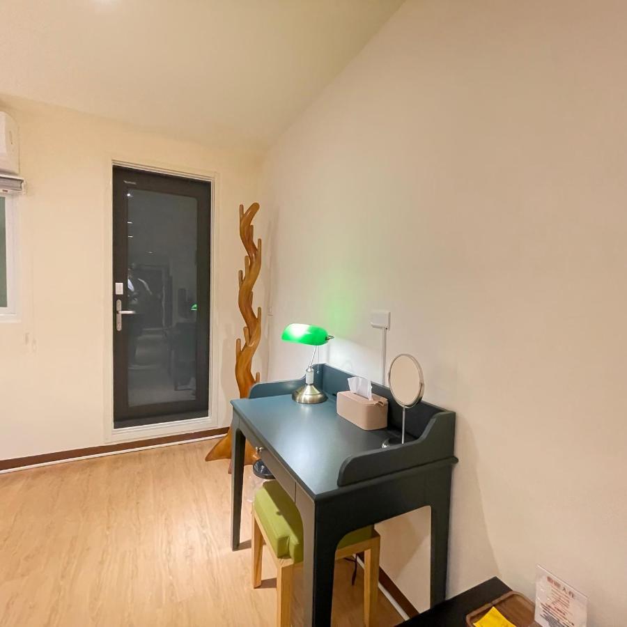 墾丁聚點旅棧 2Ps Hotel エクステリア 写真